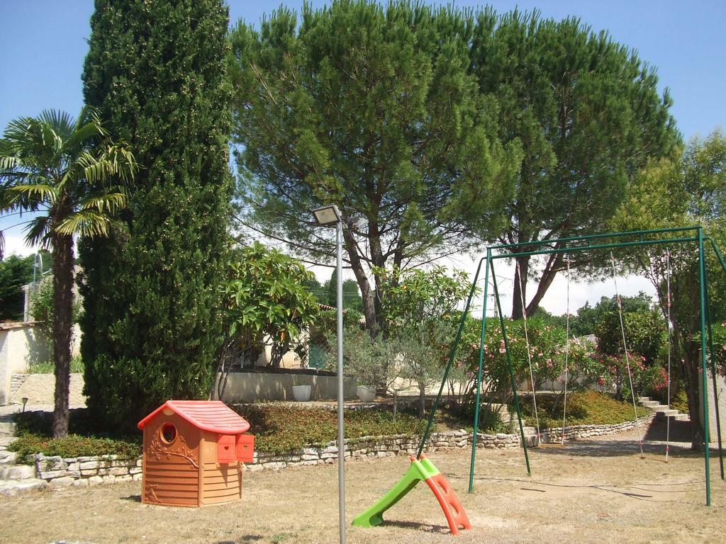 Espace Loisirs Hotel Saint-Martin-dʼArdèche Bagian luar foto